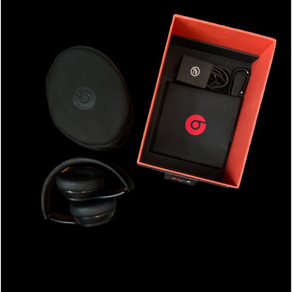 Beats Solo 3 by Dr. Dre 🎧